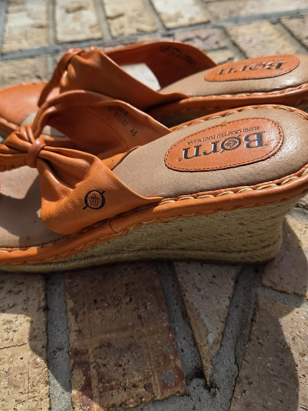 Born cetina orange